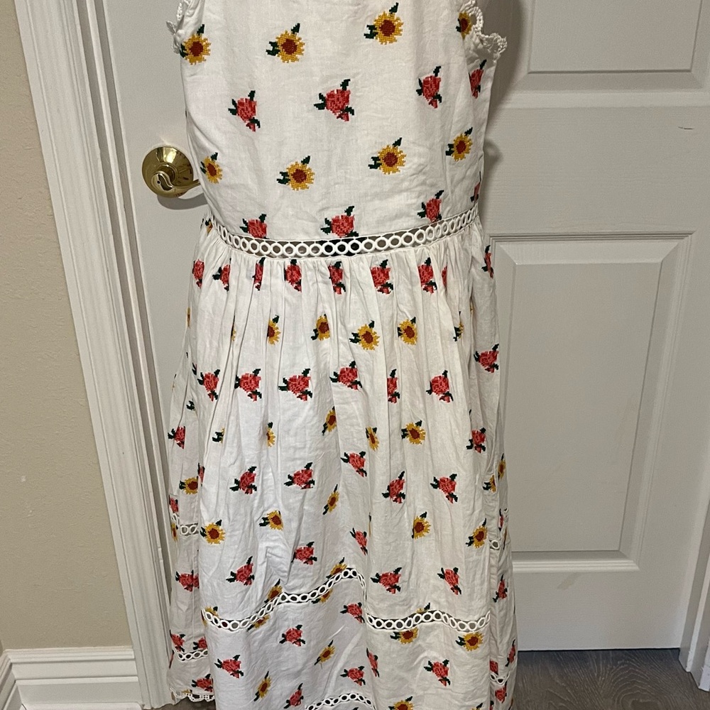Farm Rio Mixed Cross Stitch Flowers Dress - L - Picture 4 of 10